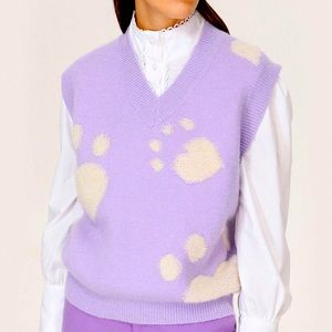 Stunning sweater vest